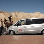 Jacky Jeger met auto